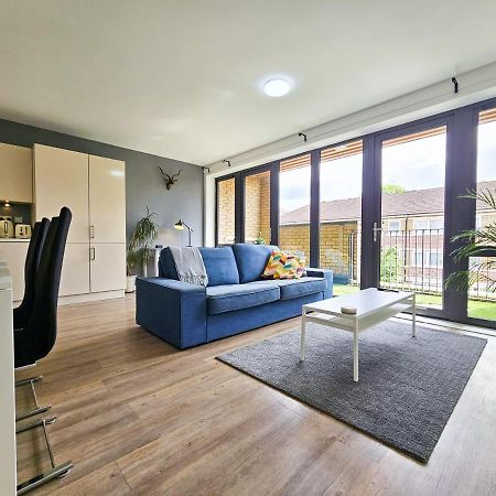Centrally Located Spacious Flat Near Canary Wharf Londen Buitenkant foto